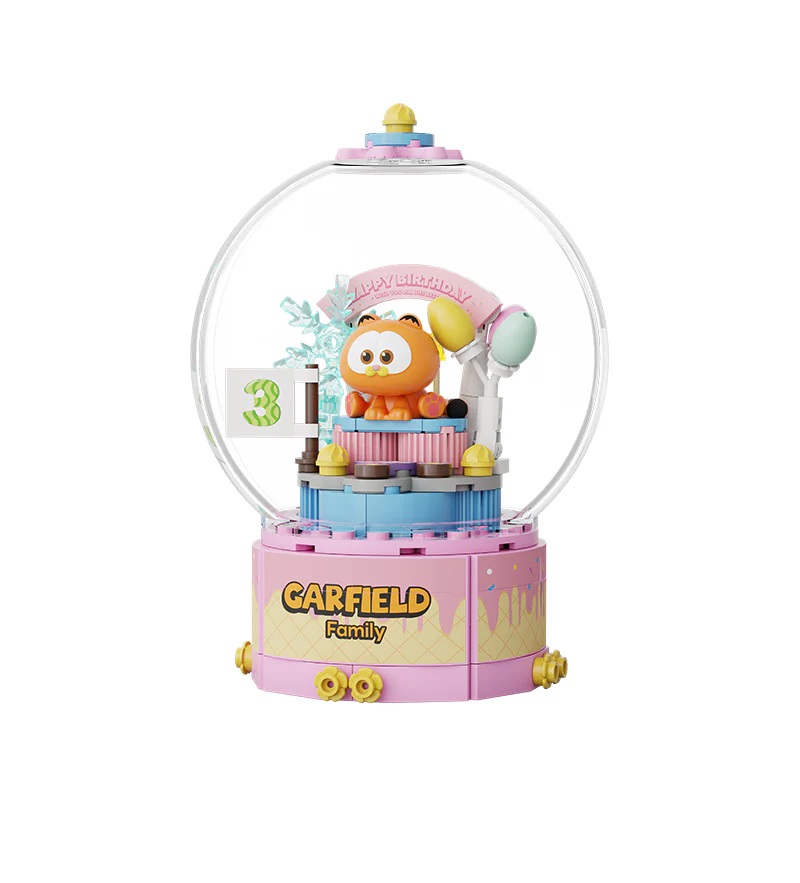 Garfield Crystal Ball Series Pantasy Garfield Birthday Cake 13cm